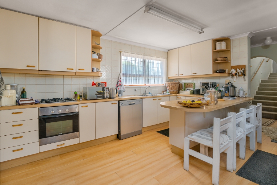 4 Bedroom Property for Sale in The Village Western Cape